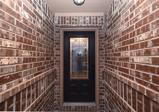 Foto del edificio - 2413 Spring Meadows Dr