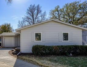 Building Photo - 8061 Arbor St