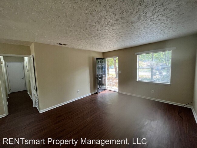 Building Photo - 3 br, 1 bath House - 3653 Stratford Drive