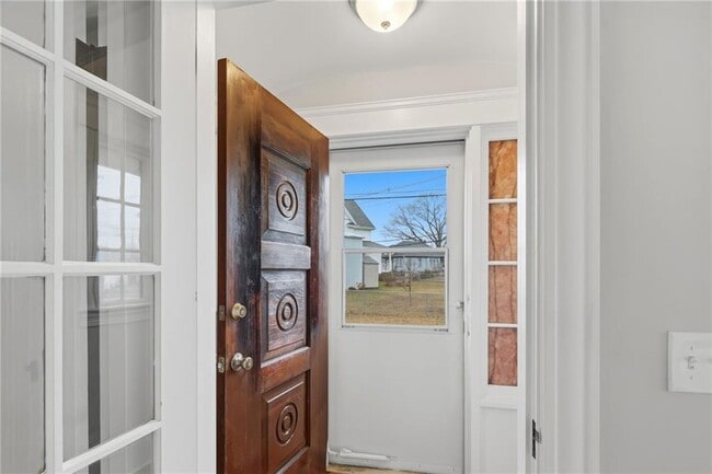 Building Photo - 67 Fred St