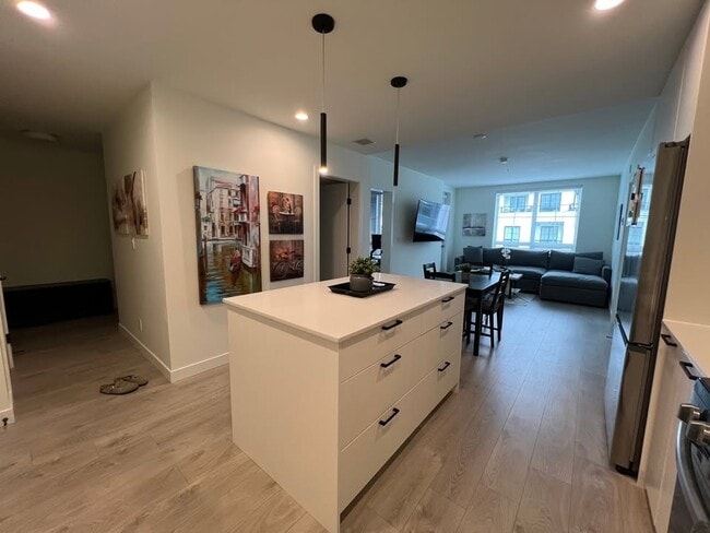 Photo du bâtiment - 8380-200A 200A St