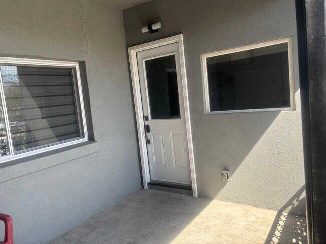 Photo du bâtiment - 226 Kenilworth Av N