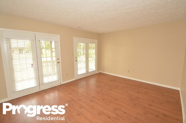 Building Photo - 580 Zephyr Way