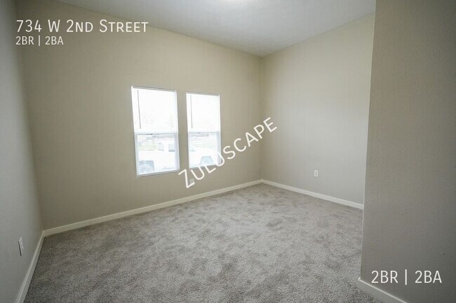 Foto del edificio - 734 W 2nd St