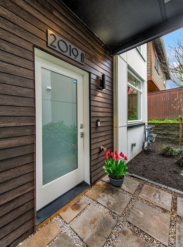 Foto principal - 3bd/1.75ba Seattle Townhouse