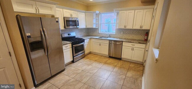 Foto del edificio - 6546 N Smedley St