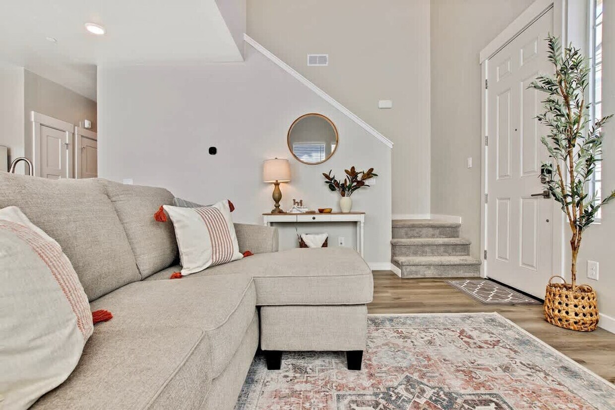 Foto principal - 17065 N Hounslow Wy