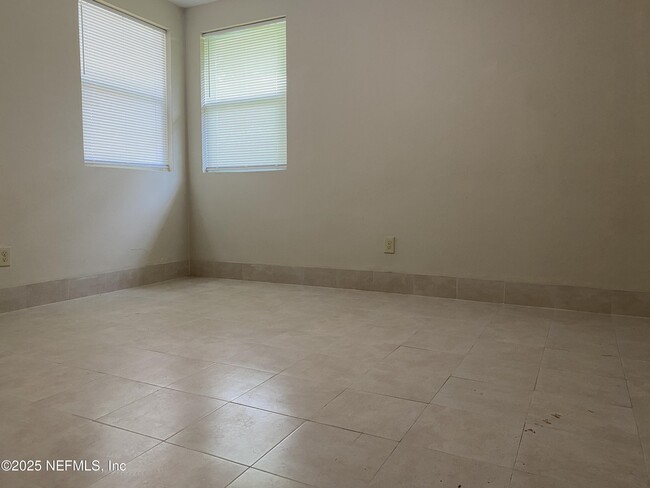 Building Photo - 3139 Cecelia St