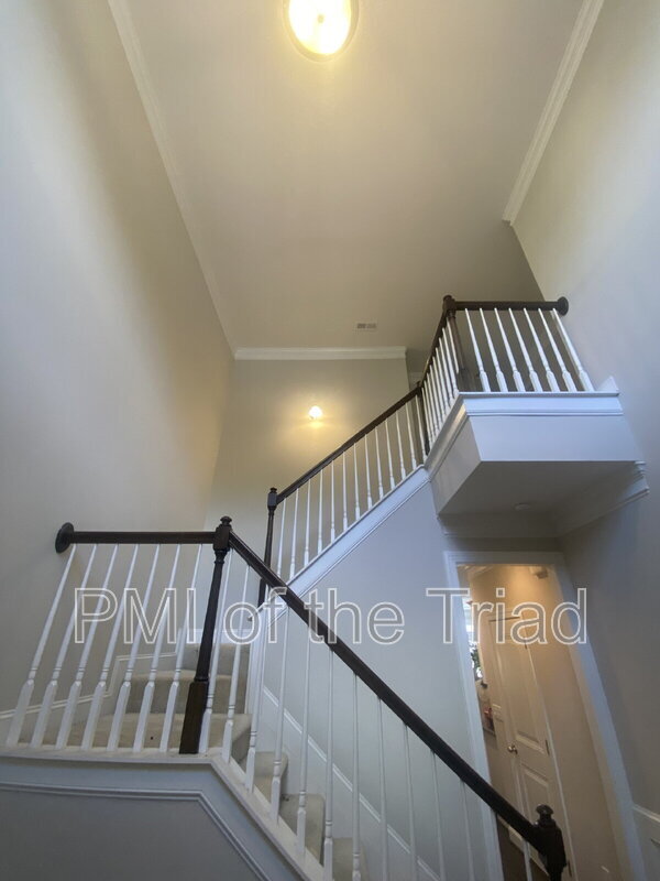 Building Photo - 2953 York Pl Dr NE