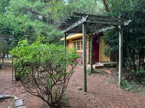 Building Photo - 1000 College Station Rd