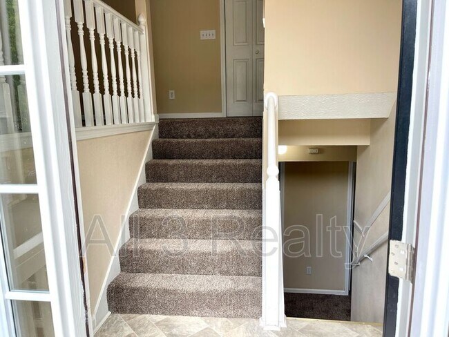 Foto del edificio - 5614 Ryan Way