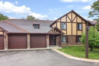 Building Photo - 1782 Gloucester Ct