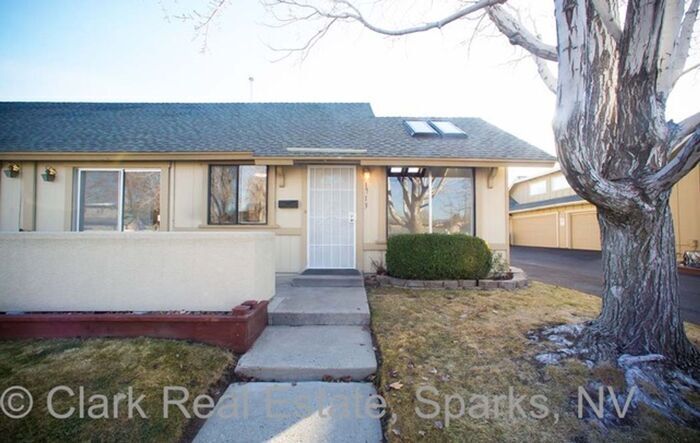 Primary Photo - Freshly updated charming Sparks townhouse