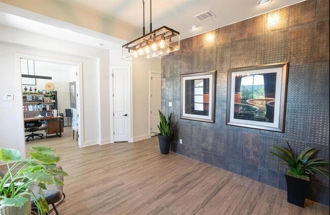 Building Photo - 2517 Caddo Canoe Dr