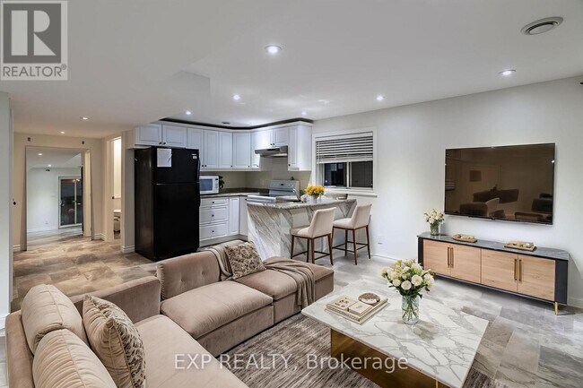 Photo du bâtiment - 35 Hummingbird Ln