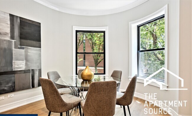 Foto del edificio - 2240 N Kenmore Ave