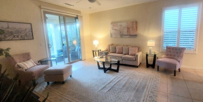 Foto del edificio - Fully Furnished 2 Bedroom 2 Bath with Den Provided In a 55 Plus Community