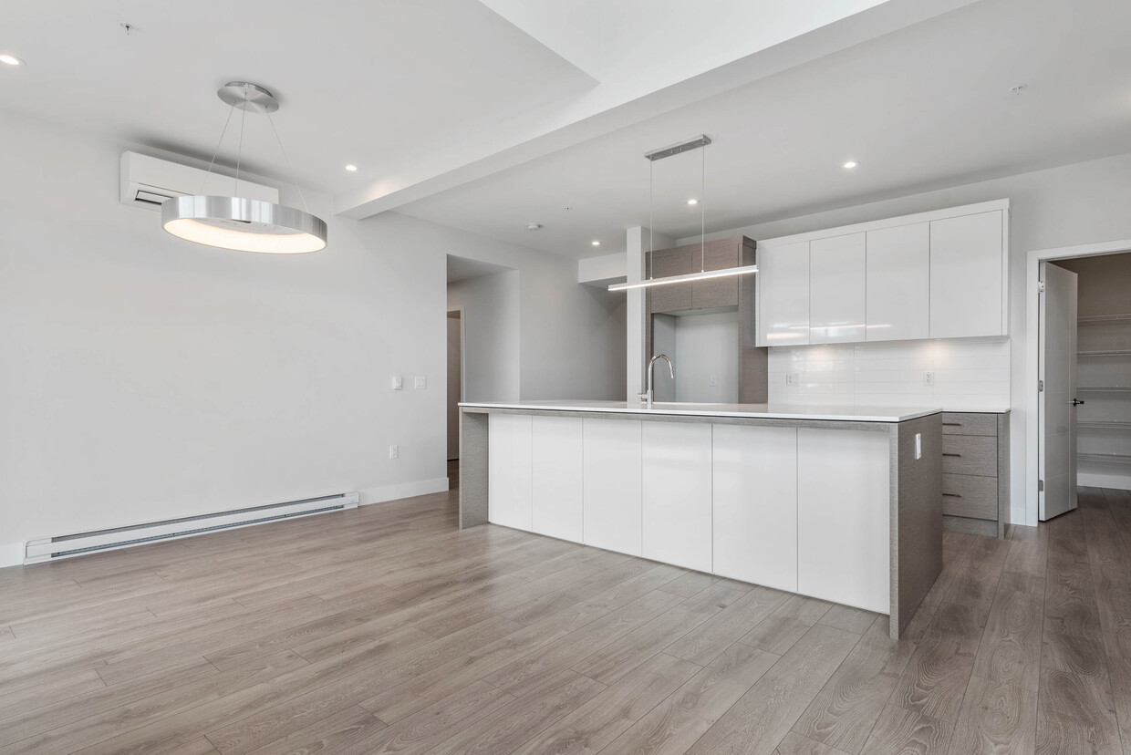 Primary Photo - 45500-45500 Market Way