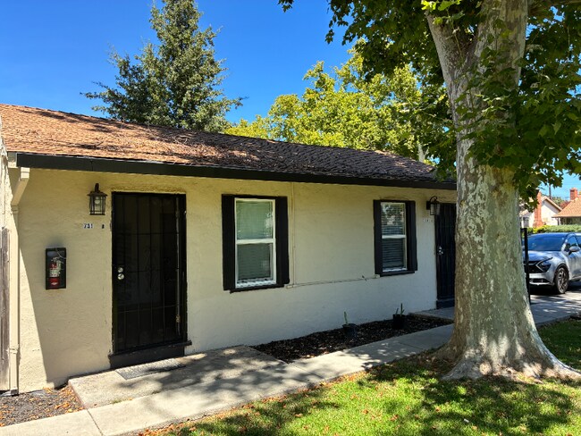 Building Photo - 3731 Jasmine St