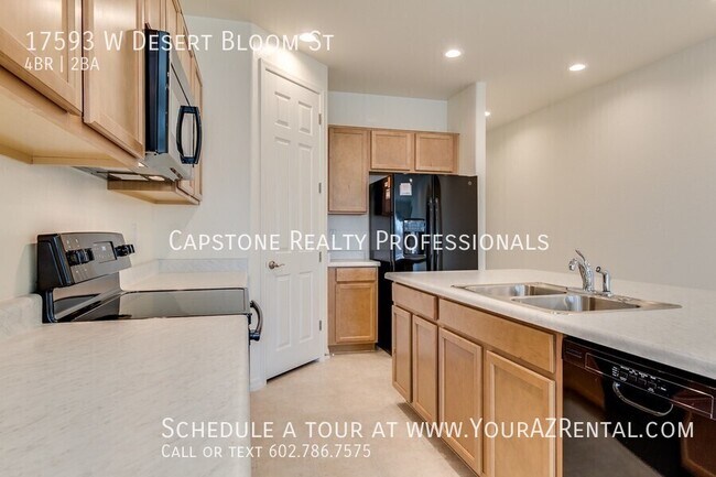Foto del edificio - 17593 W Desert Bloom St