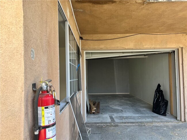 Foto del edificio - 625 N Moore Ave