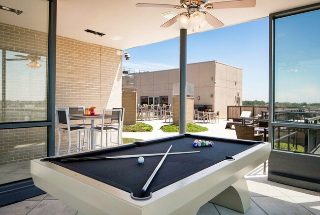 Building Photo - 1715 8th St NW