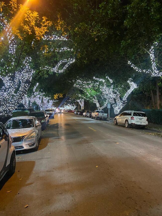Foto del edificio - 1051 Meridian Ave