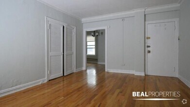 Building Photo - 1347 N Dearborn St