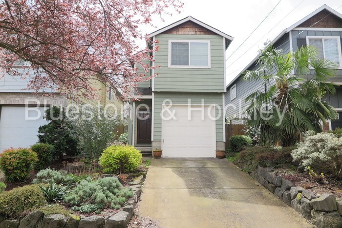 Primary Photo - 3222 N Arlington Pl