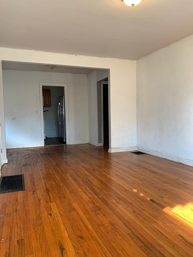 Building Photo - 7905 Cherrywood Ct