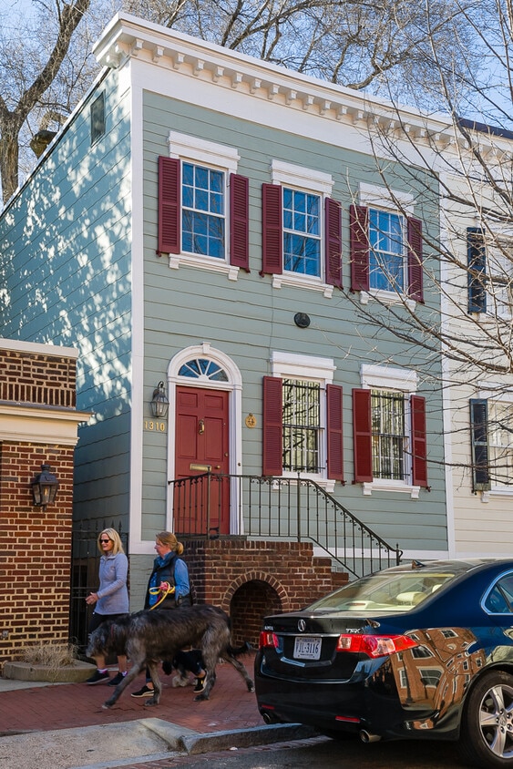 Photo - 1310 33rd St NW (Washington, DC)