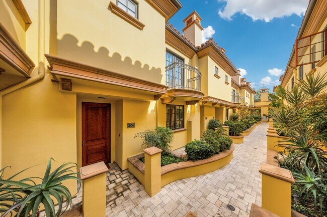 Foto del edificio - 985 N Michillinda Ave