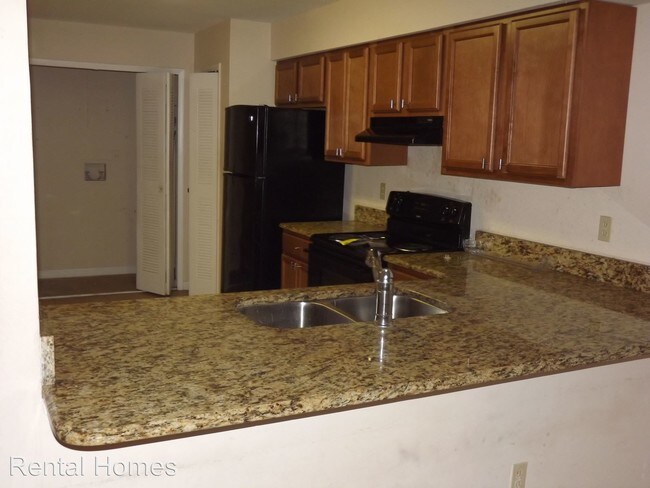 Building Photo - 2 br, 2 bath House - 1241 Sophie Blvd.