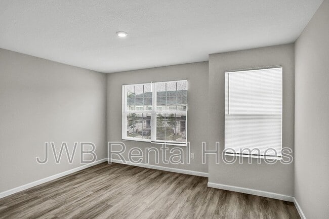 Foto del edificio - 9850 Morgan Marsh Ct