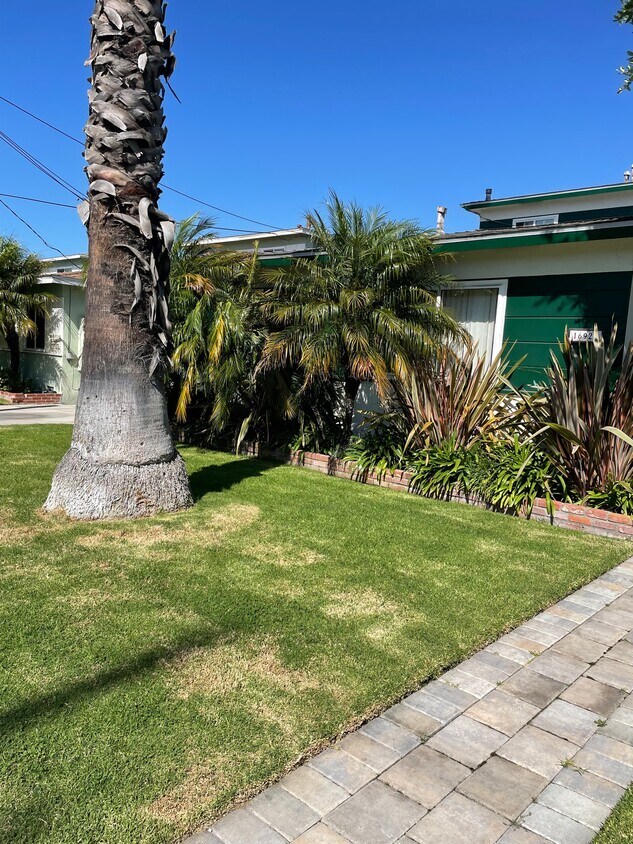 Primary Photo - 16924 Yukon Ave
