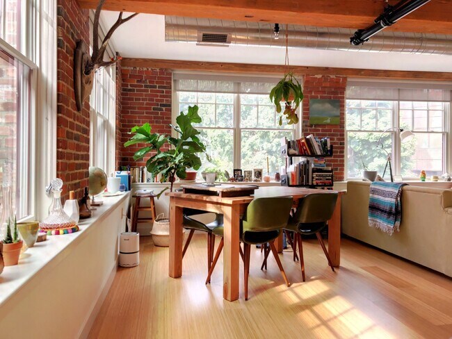 Photo - 22 Cottage Park Ave Apartments