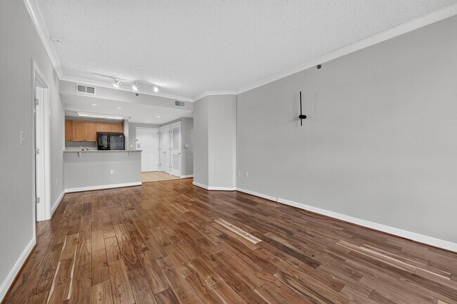 Building Photo - 777 7th St NW