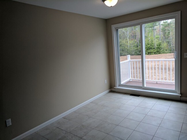 Foto del edificio - 95 Eagle Ridge Rd