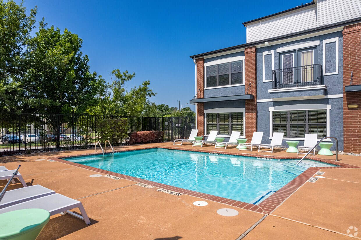 Midtown Urban Student Housing 1121 Uta Blvd Arlington, TX