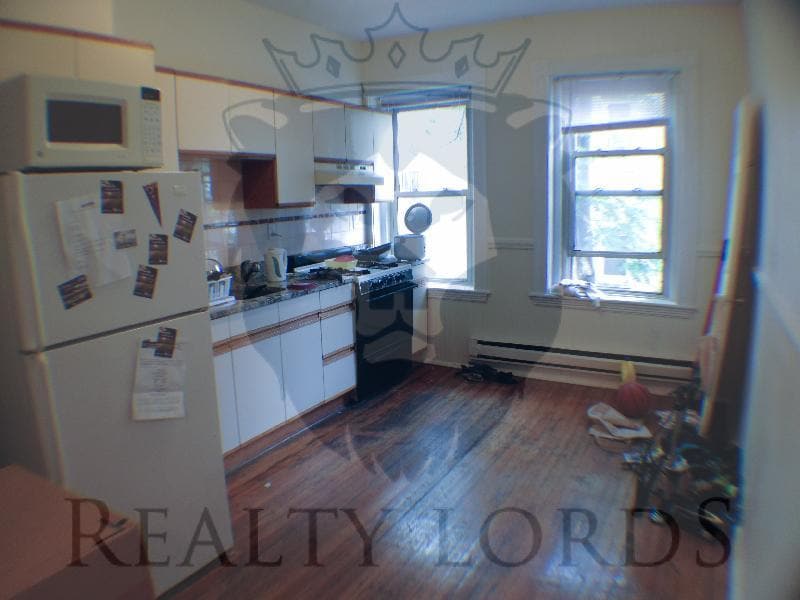Primary Photo - 55 Harvard Ave