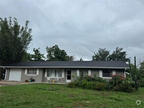 Building Photo - 1079 Seminole St