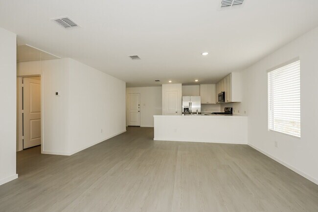 Foto del edificio - 2225 Crested Saguaro St