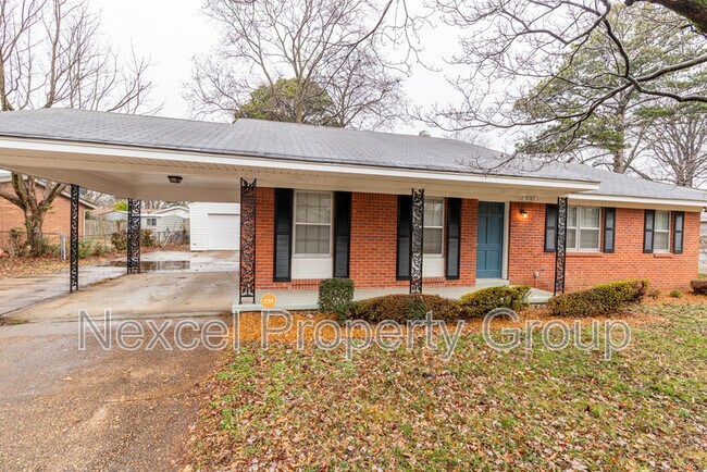 Building Photo - 5121 Ginger Cir