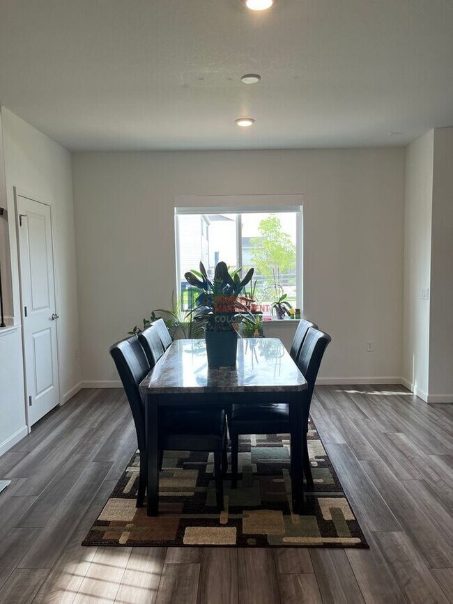 Foto del edificio - 10879 Hayloft St
