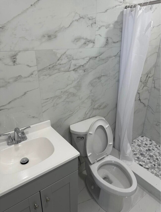 Foto del edificio - 700 NW 3rd Ave