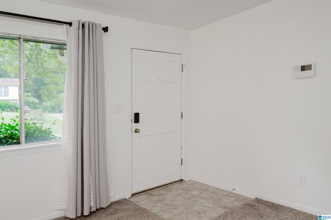 Foto del edificio - 1440 Hickory Ln