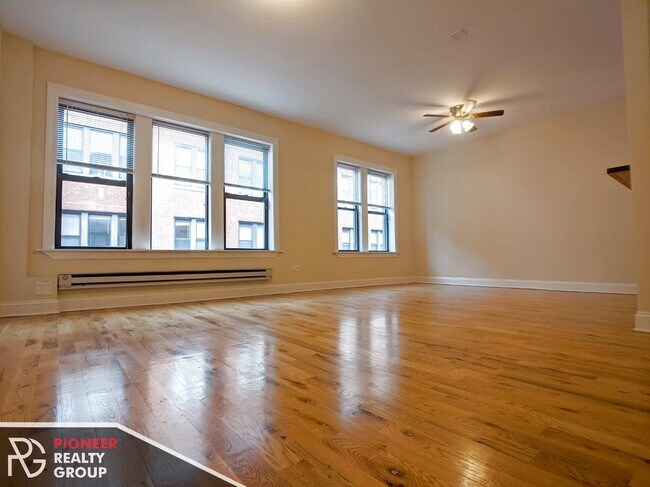 Building Photo - 3930 N Janssen Ave
