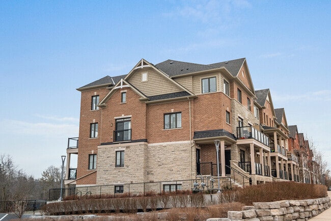 Building Photo - 199 Pine Grove Rd