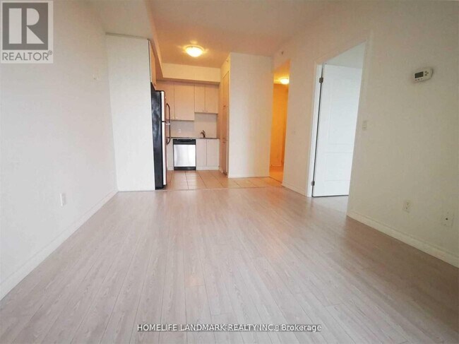 Photo du bâtiment - 8323 Kennedy Rd