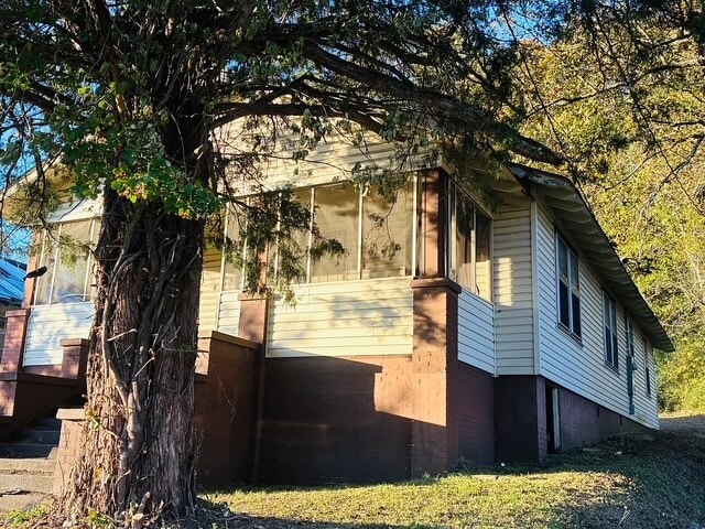 Foto del edificio - 1405 Tuscaloosa Ave